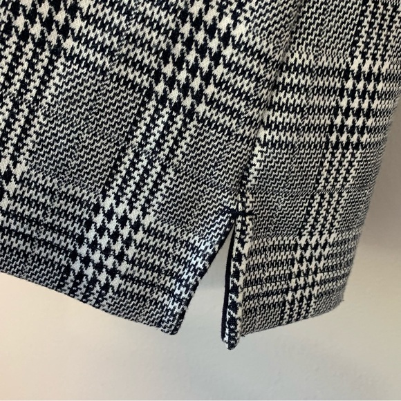 Banana Republic black and white houndstooth career wear tank. Size Mp - Picture 7 of 7